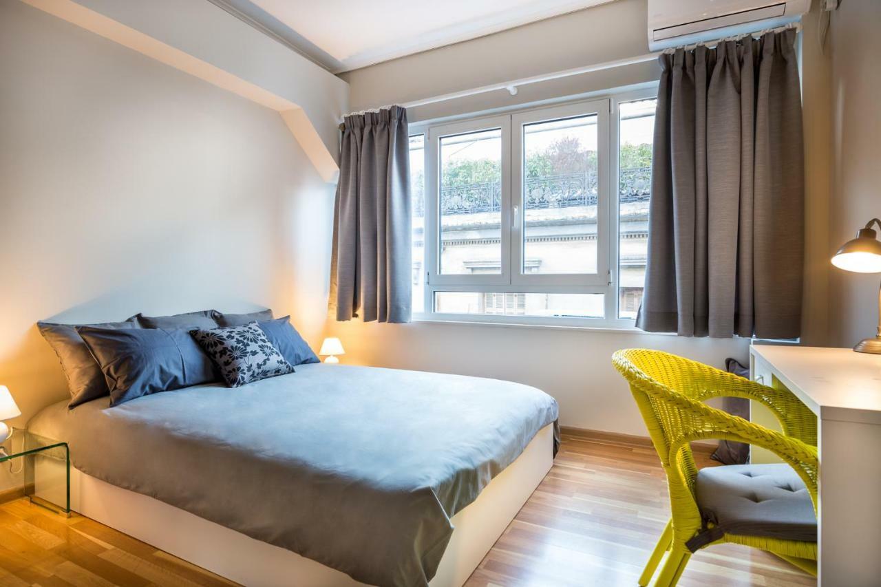 Exceptionally Located Studio Apartment Атина Екстериор снимка