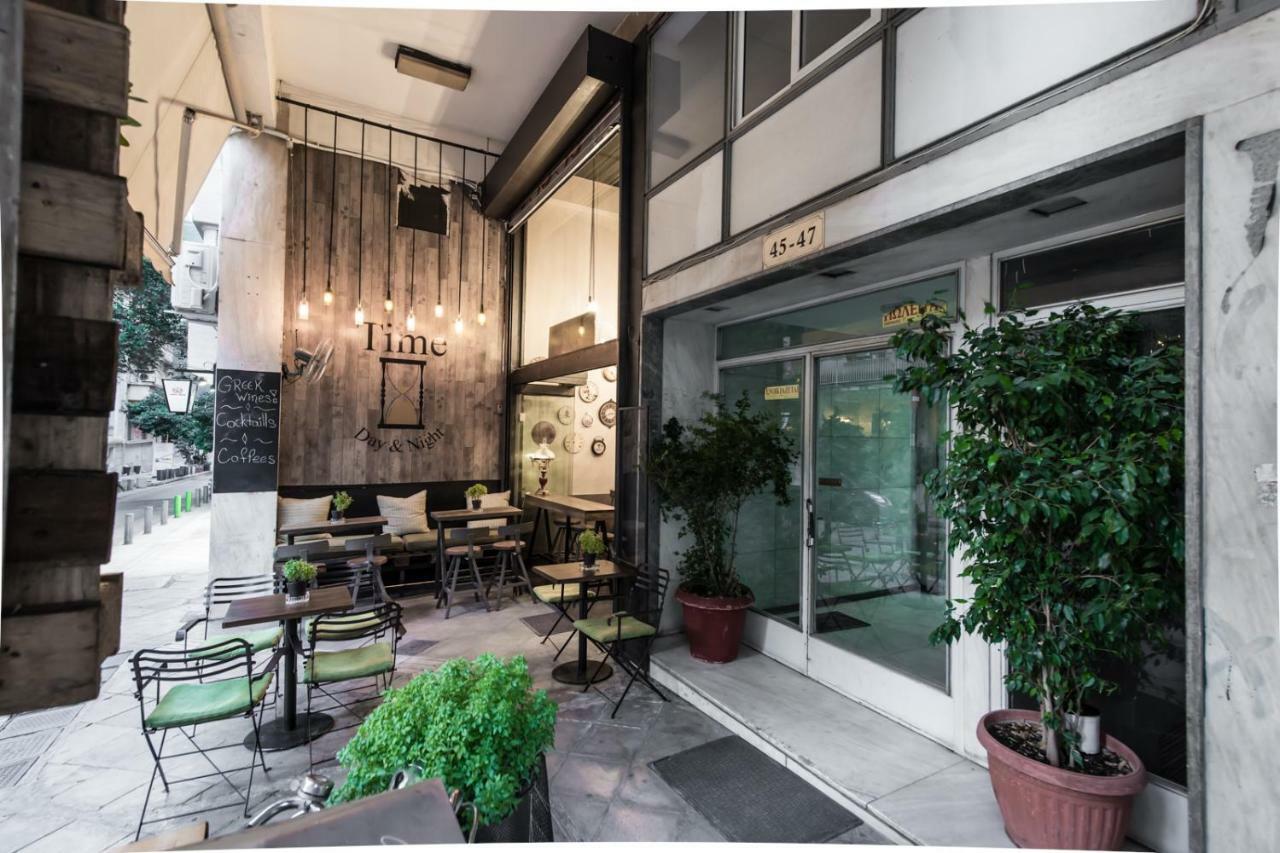 Exceptionally Located Studio Apartment Атина Екстериор снимка